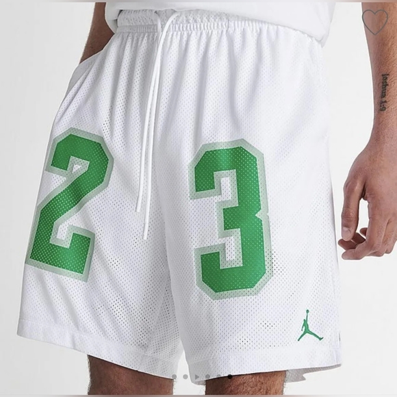 Nike Air Jordan DX9671-100 White Essentials Graphic Mesh Shorts 23 Men's S Small - Picture 1 of 2